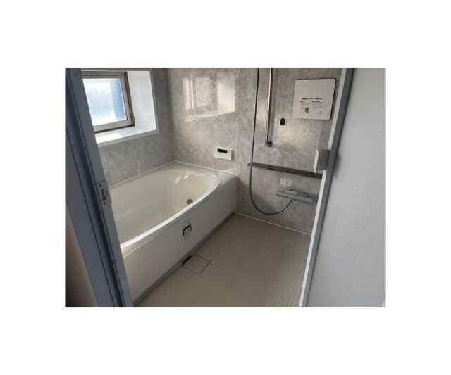 バス・シャワールーム　?