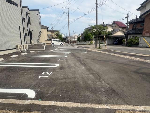 駐車場　駐車場