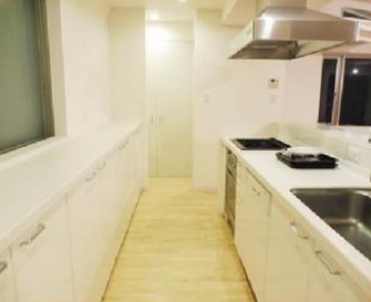 キッチン　※別部屋参考写真