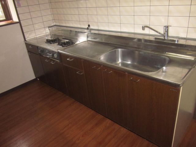 キッチン　広々しており、料理がしやすいキッチンです