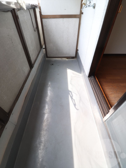 バルコニー　明るいバルコニーです