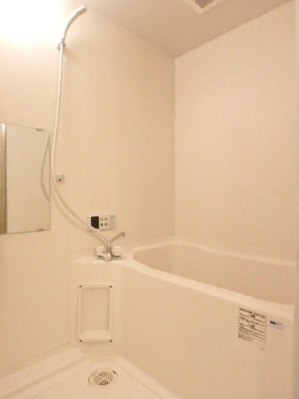 バス・シャワールーム　図面と現状に相違がある場合には現状を優先