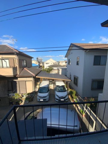 眺望　閑静な住宅街の1番奥になります。近隣は住宅街で安心