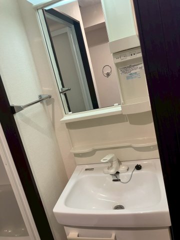 洗面設備　脱衣スペースもあります