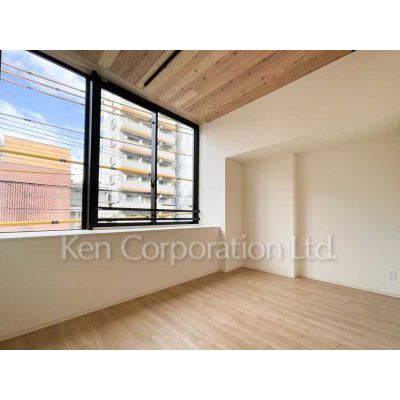 居室・リビング　同タイプ2階のお部屋を撮影。仕様が異なることがあります。