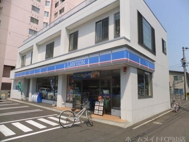 コンビニ　ローソン札幌北5条西十九丁目店（コンビニ）まで205m