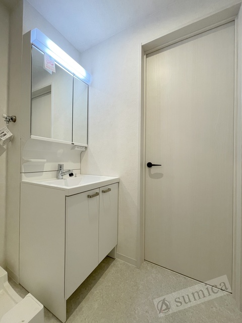 洗面設備　同型施工モデル写真