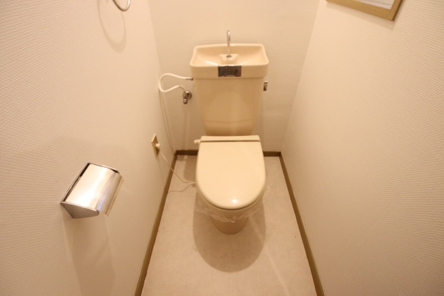 トイレ　※別号室参考写真の為現状優先となります