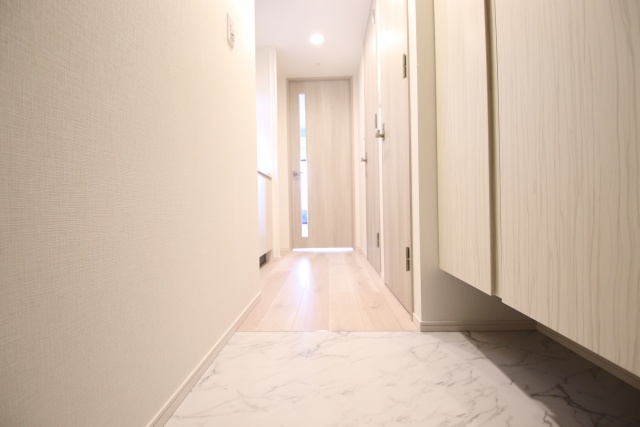 玄関　※別室の参考写真の為、現況優先です。