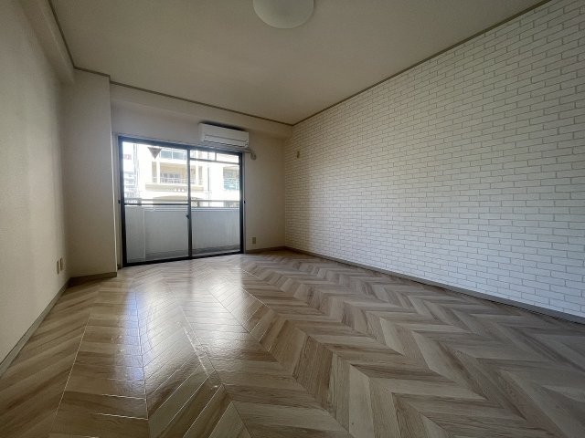 その他部屋・スペース　落ち着いて過ごせるお部屋なので、寝室にいかがでしょうか