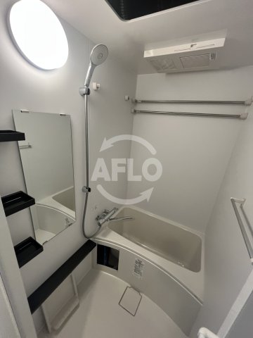 バス・シャワールーム　エステムコート新大阪XVIパルス　浴室