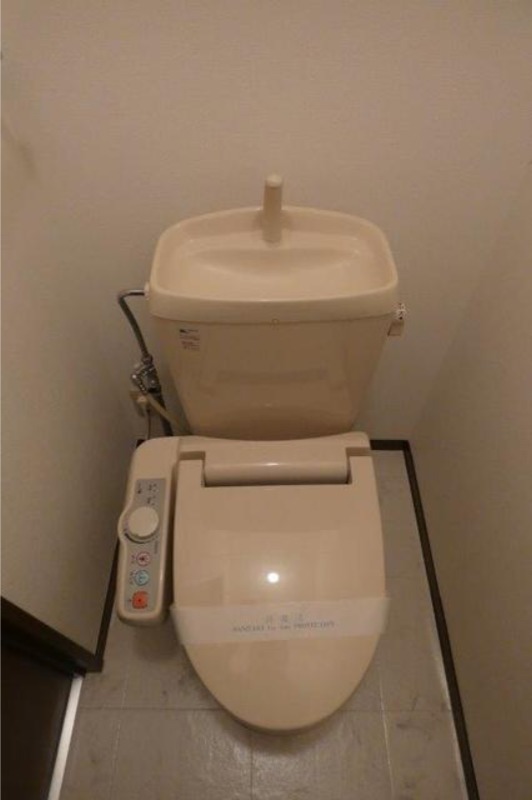 トイレ　図面と現状に相違がある場合には現状を優先