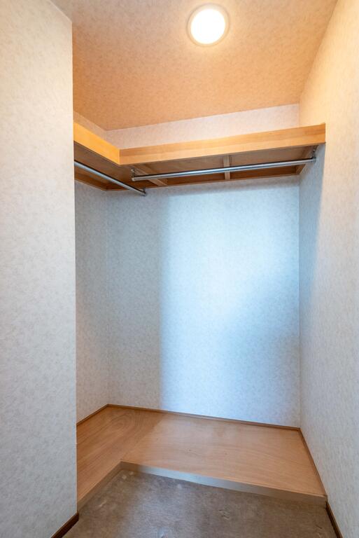 収納　ウォークインクローゼット