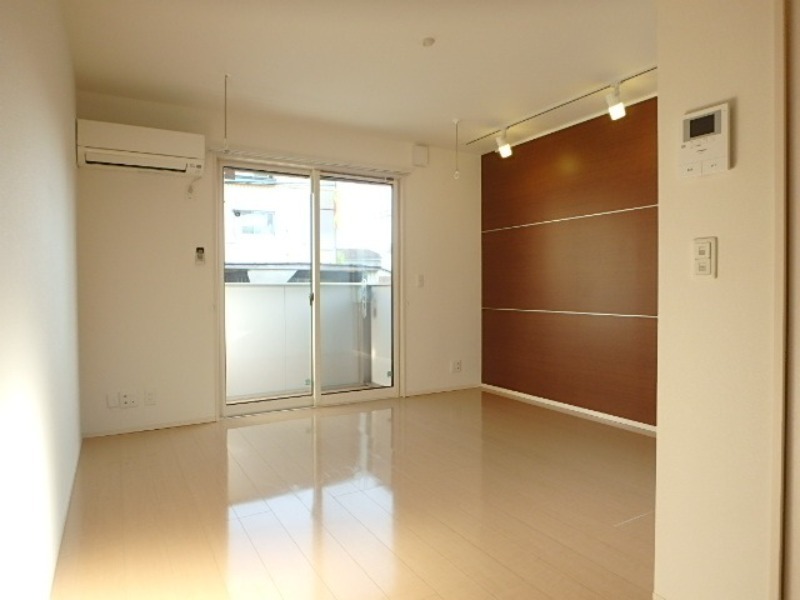 居室・リビング　図面と現状に相違がある場合には現状を優先