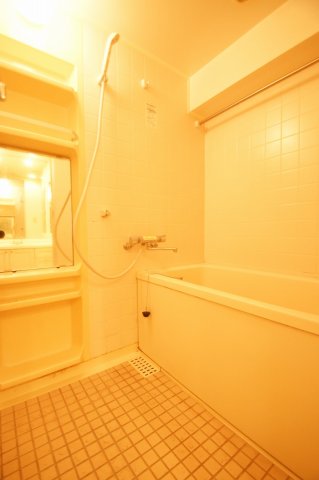 バス・シャワールーム　バスルーム