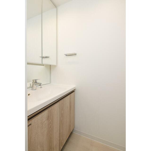 洗面設備　※写真は同タイプ住戸です。