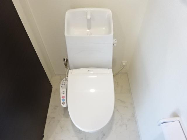 トイレ　シャワー付トイレ