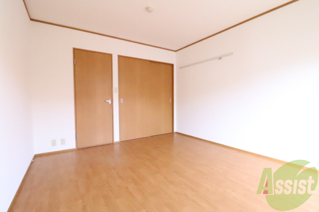 その他部屋・スペース　ゆったり８帖一人暮らしには十分の広さ