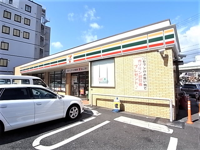 コンビニ　セブンイレブン 神戸住吉南町3丁目店（コンビニ）まで84m