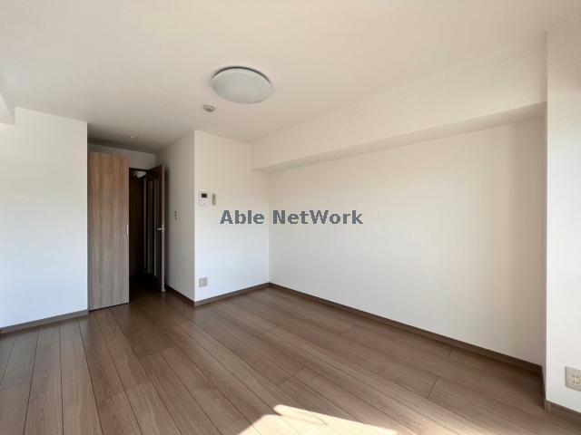 居室・リビング　別号室・現状優先