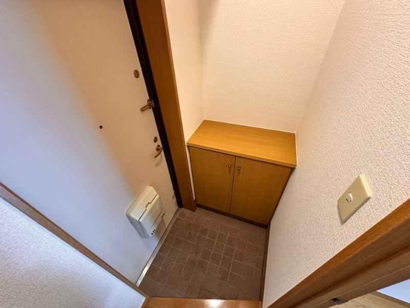 玄関　写真は現状を優先します。