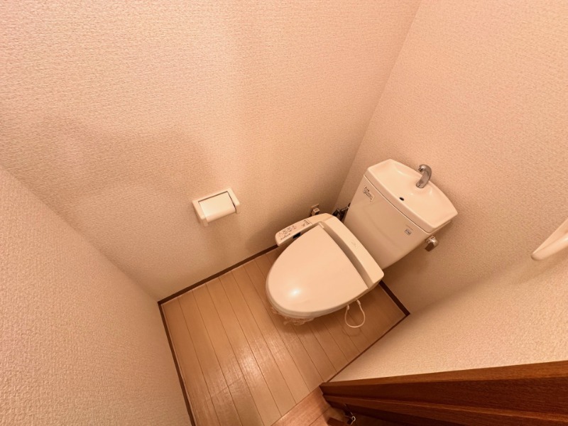 トイレ　写真は現状を優先します。