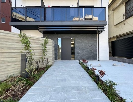 エントランス　毎日通るエントランス♪