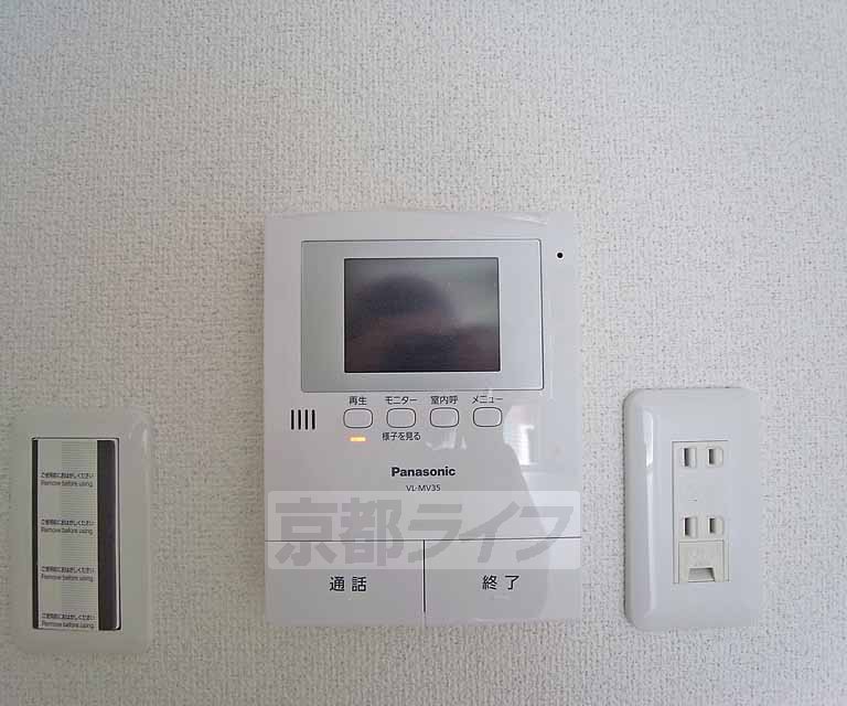 セキュリティ　ドア前のモニターホンです。