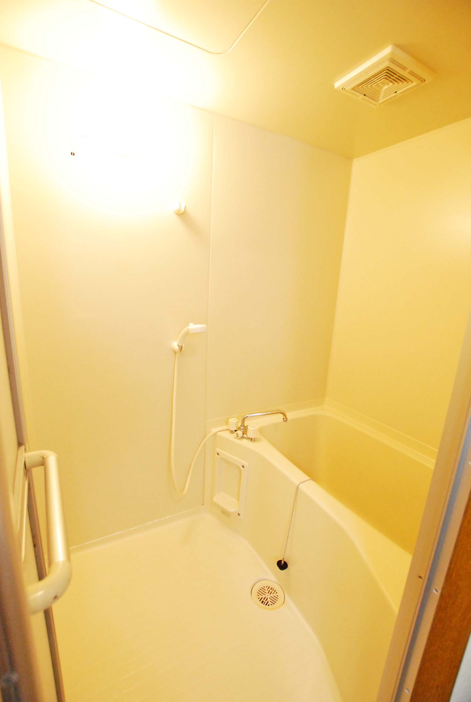 バス・シャワールーム　浴室