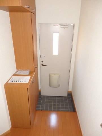 玄関　落ち着いた玄関です