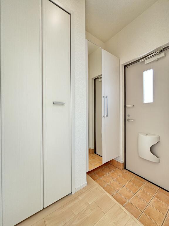 玄関　類似物件流用