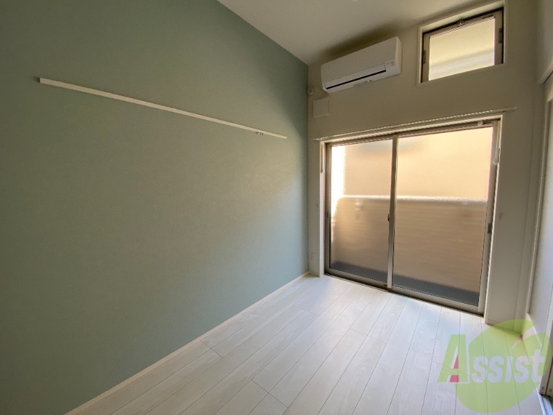 居室・リビング　綺麗な洋室のお部屋です。明るくていいですね。