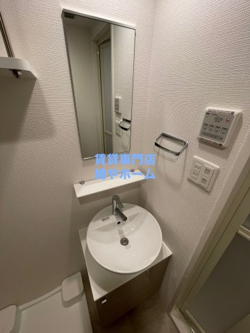 洗面設備　独立洗面化粧台付き