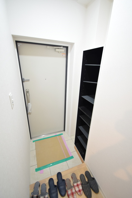玄関　※同タイプのお部屋の写真です。