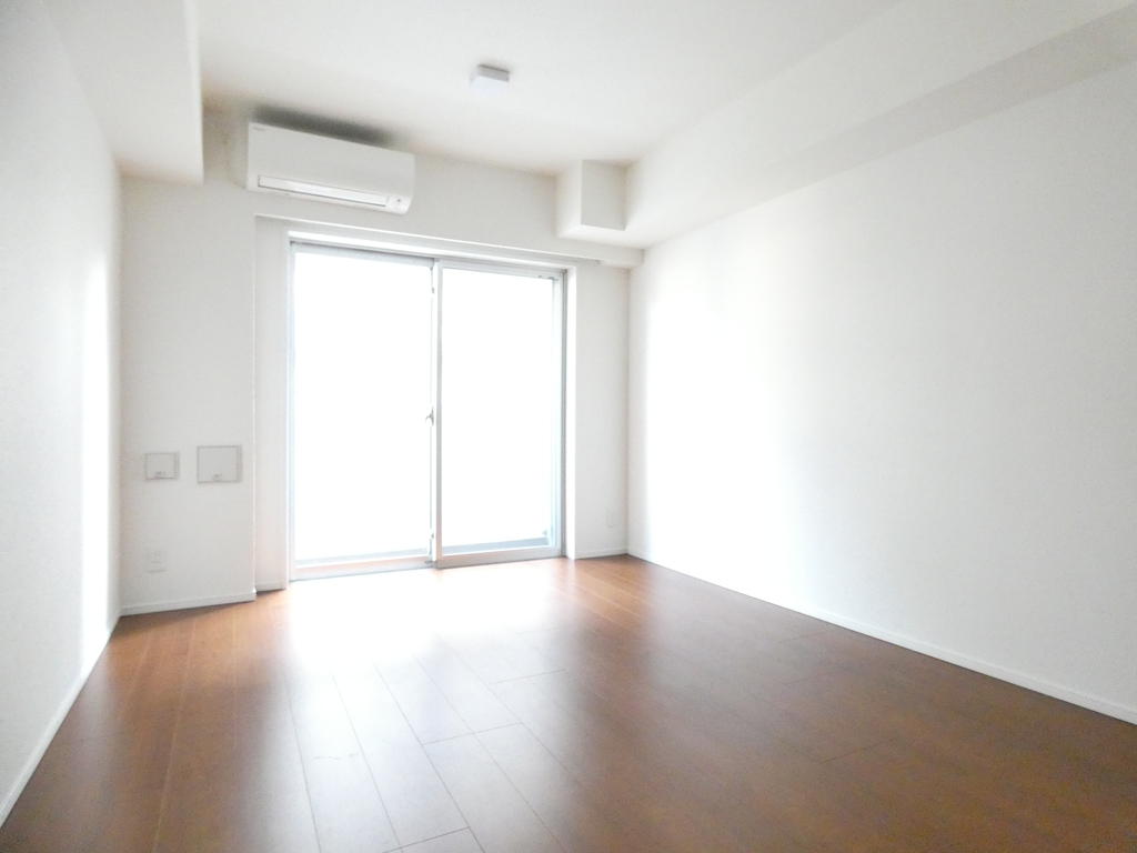 居室・リビング　ゆったり過ごせる居間です