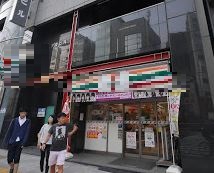 コンビニ　セブンイレブン神田小川町2丁目店（コンビニ）まで144m