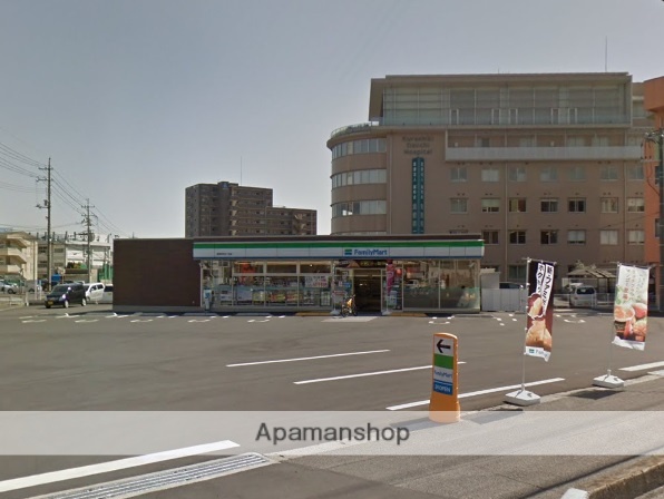 コンビニ　ファミリーマート（コンビニ）まで289m