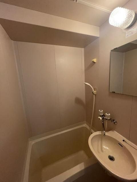 バス・シャワールーム　バス