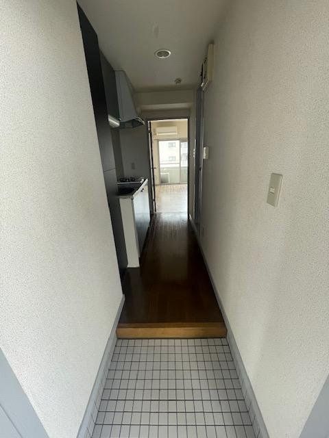 玄関　キッチン