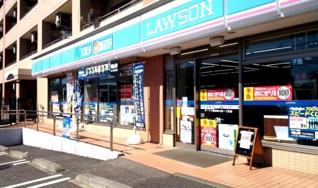 コンビニ　ローソン 横浜神大寺一丁目（コンビニ）まで747m