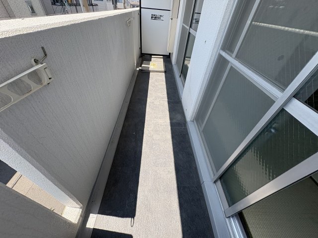 バルコニー　お洗濯にも便利なバルコニー付き