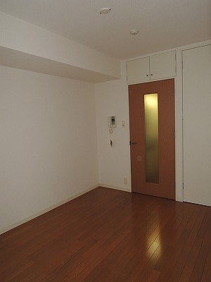 居室・リビング　※別号室参考写真