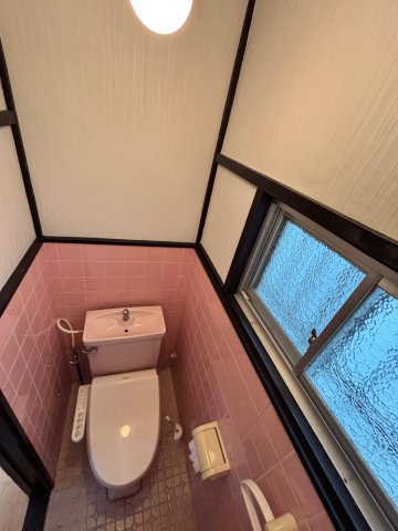 トイレ　トイレにはウォシュレットを完備しています！