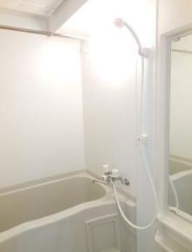 バス・シャワールーム　※別部屋写真参照