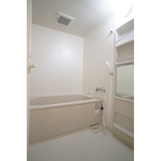 バス・シャワールーム　追い焚き付き