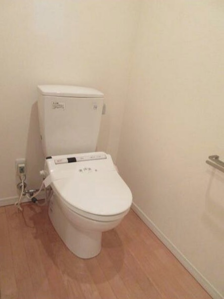 トイレ　別部屋参考写真