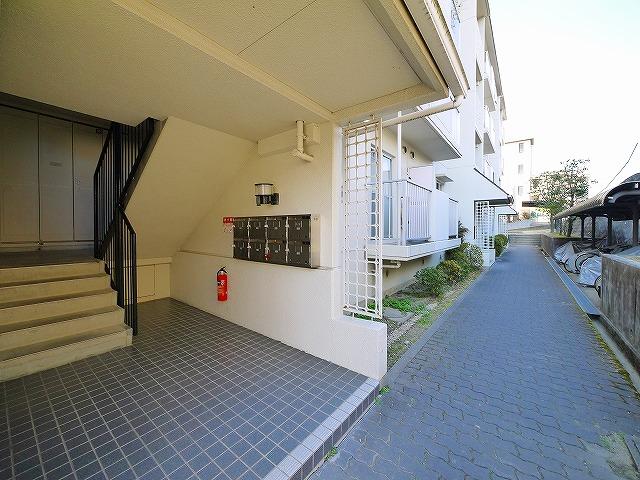 エントランス　清潔なエントランスです