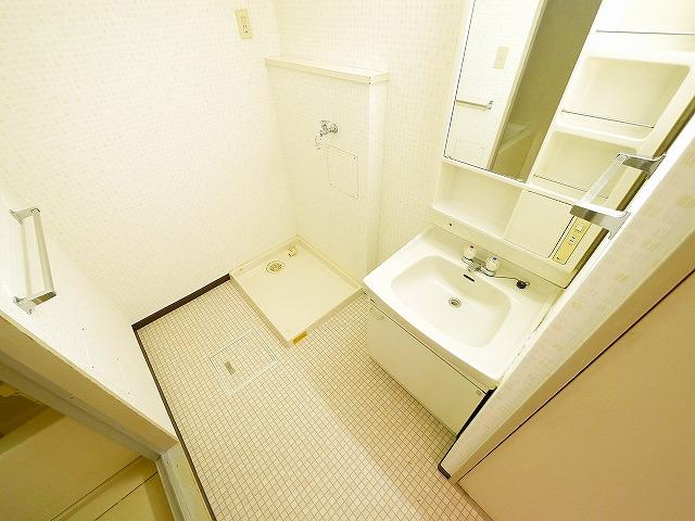 洗面設備　広い洗面スペース