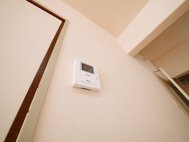 セキュリティ　モニター付きインターホンで防犯もバッチリ