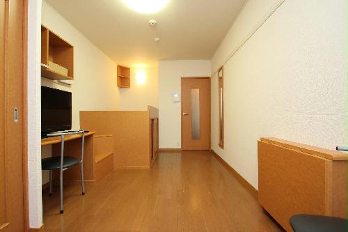 居室・リビング　実際のお部屋と異なる場合がございます。